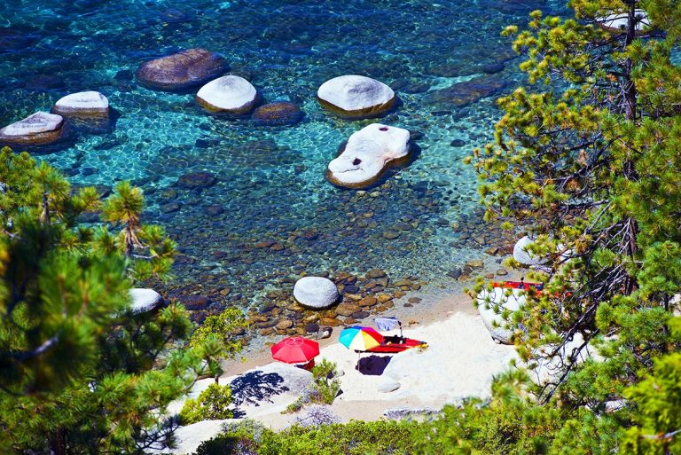 lake-tahoe-vacation-destination-2022-10-26-03-47-56-utc.jpg