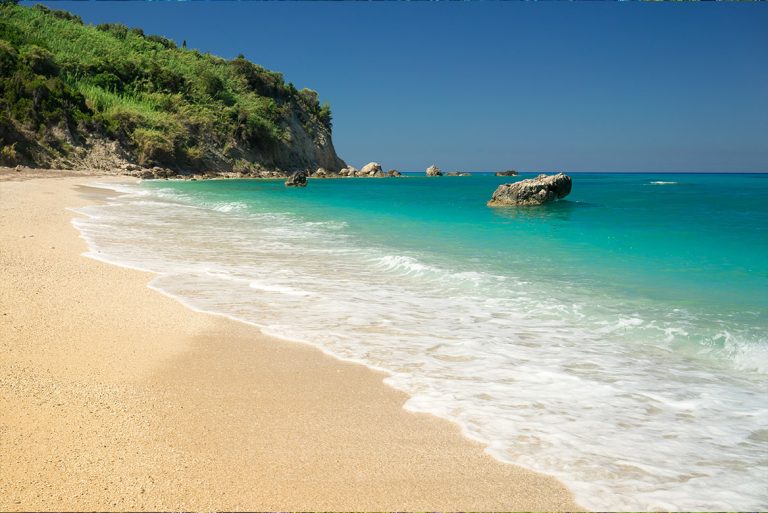 sea-travel-destination-2021-08-26-15-42-47-utc.jpg